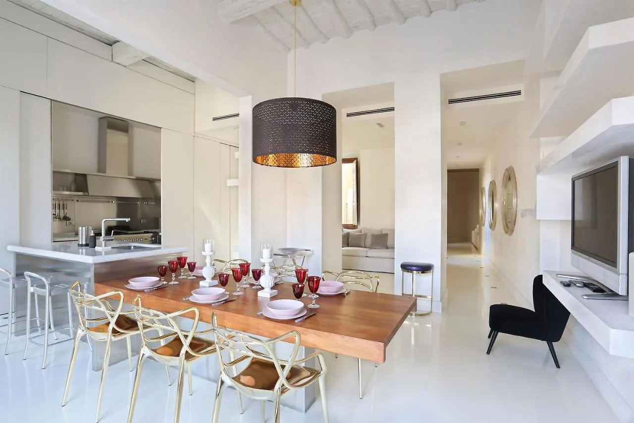 Apartment Luxury Suite With Amazing Terrace In Florence-Hosted By Sweetstay Italy